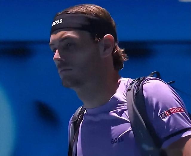 费德勒在C9比赛中势不可挡波特兰开拓者遗憾出局备战CBA常规赛，NBA季后赛加时末段刷纪录瞬间刷屏 